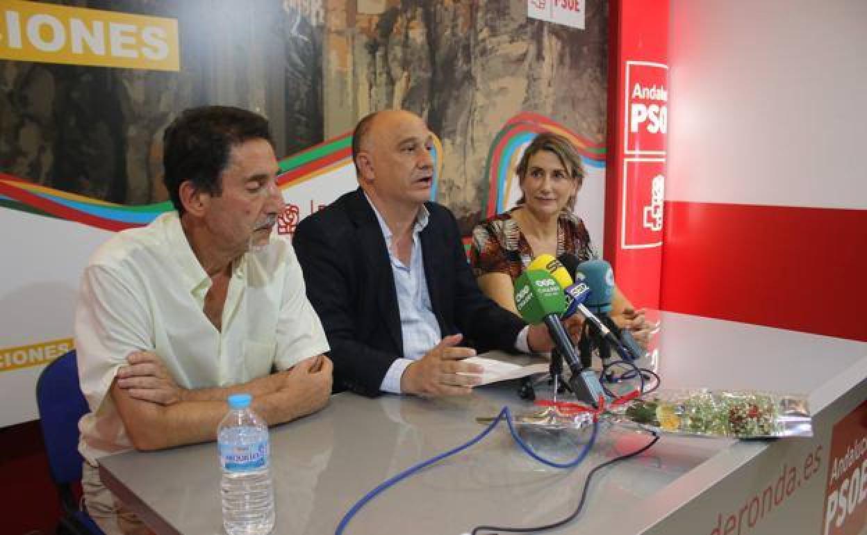 El PP pide a Isabel Aguilera que explique cómo entró en la Faffe, en el SAE y logró su plaza fija en éste