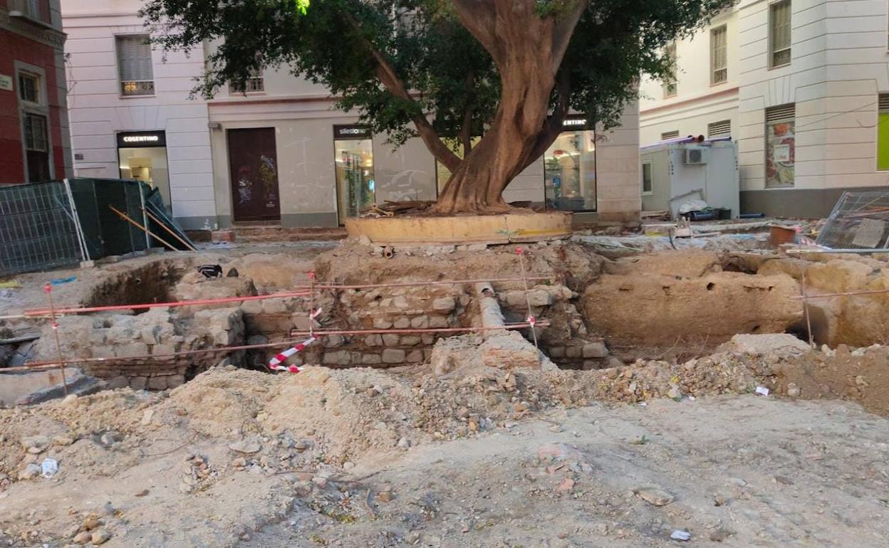 Detalle de los restos aparecidos, que podrían pertenecer a la base de un torreón. 