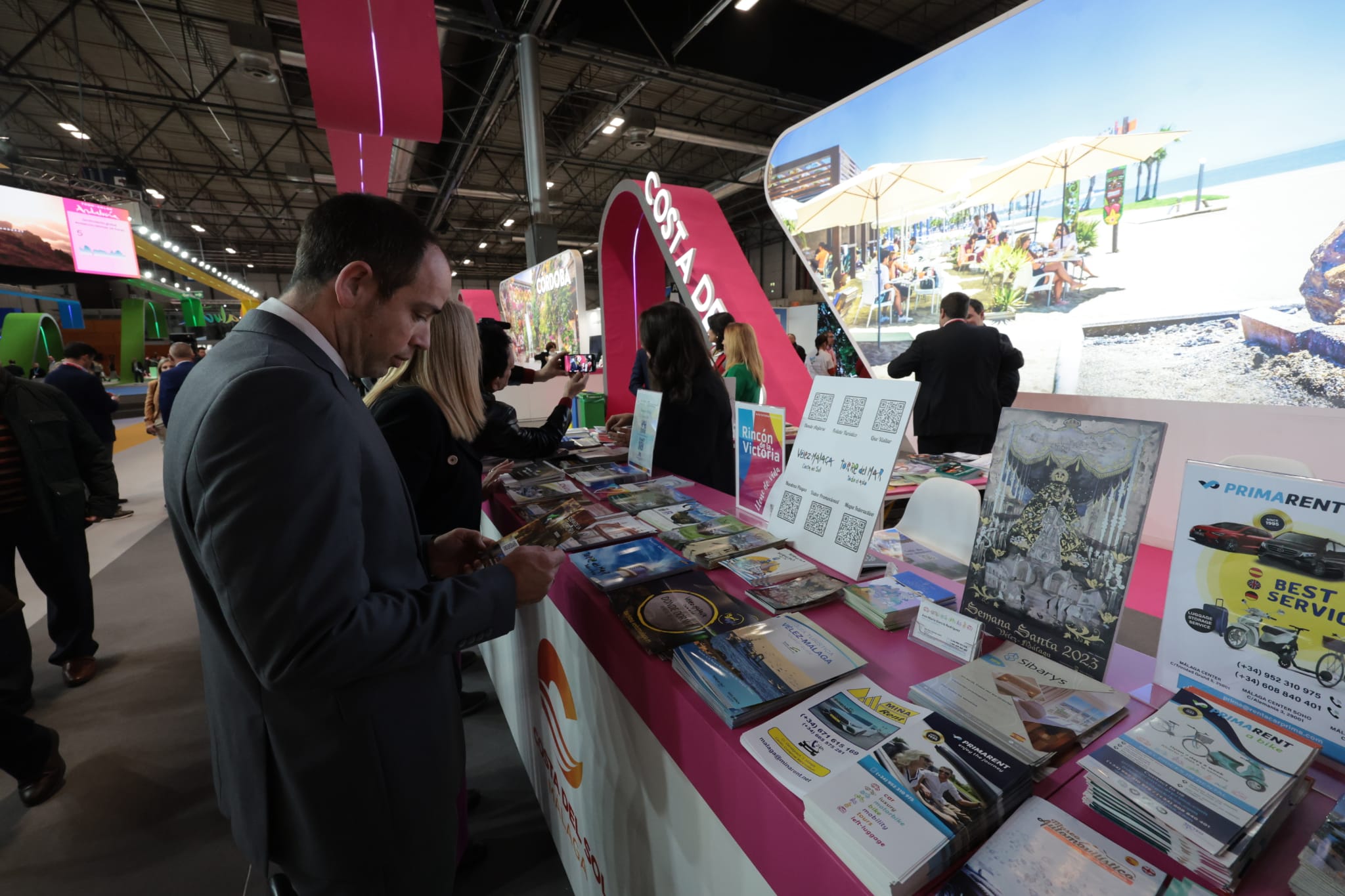 Jornada del viernes en la Feria Internacional de Turismo (Fitur) que se celebra en IFEMA. 