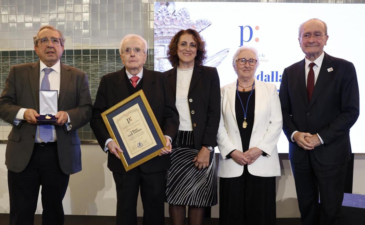 Narváez, Castillo Casermeiro, Blanco, Cervantes y De la Torre, tras la entrega de las distinciones.