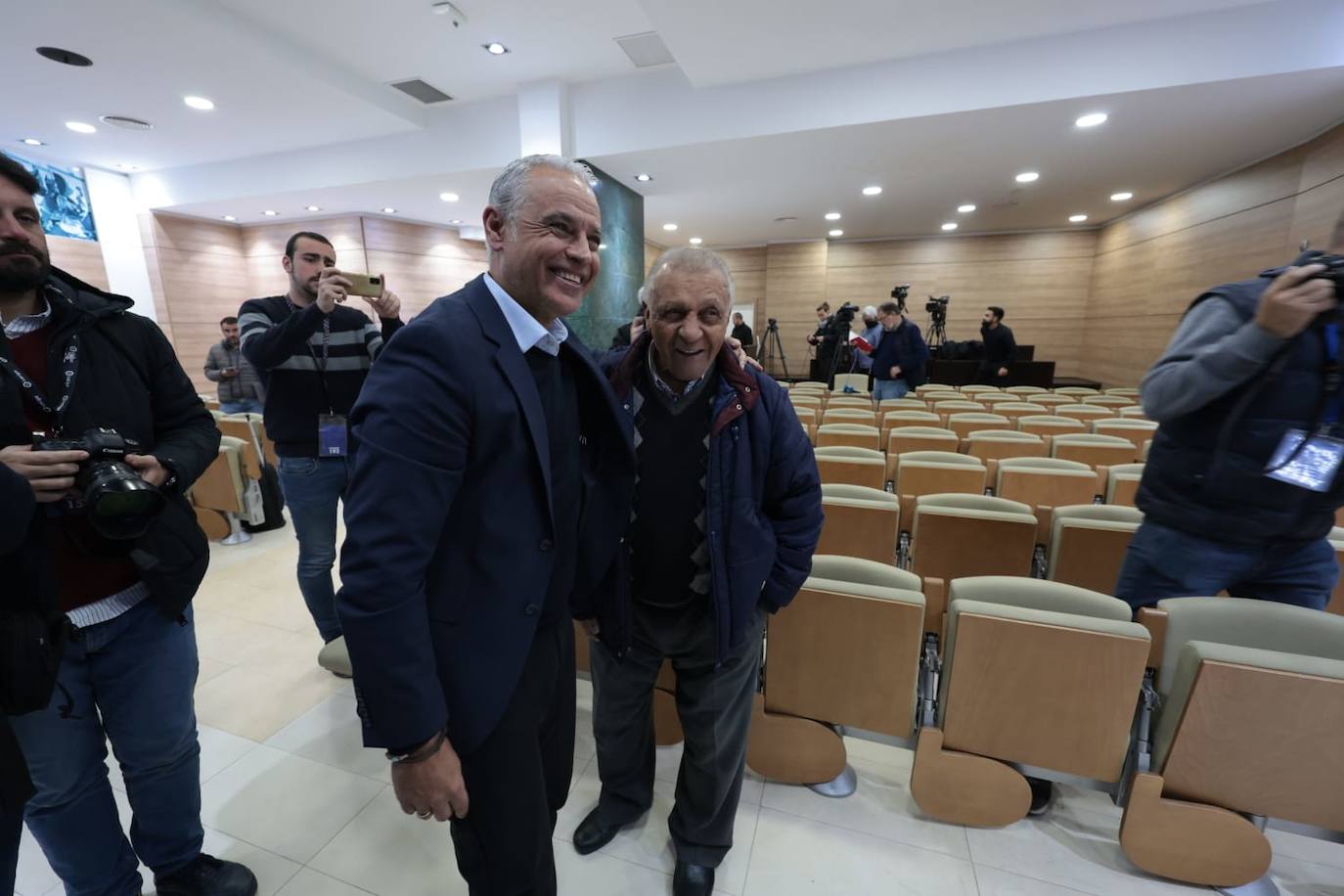 Fotos: La presentación de Pellicer como entrenador del Málaga, en imágenes