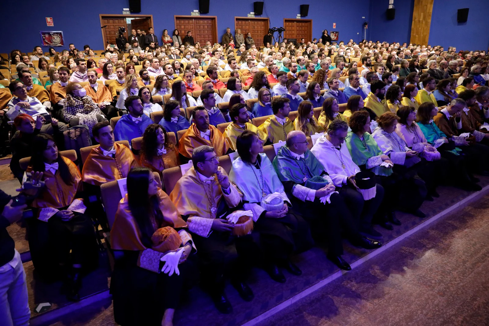 Más de 200 personas defendieron durante el curso pasado sus tesis, «la cúspide de la carrera académica», según Narváez