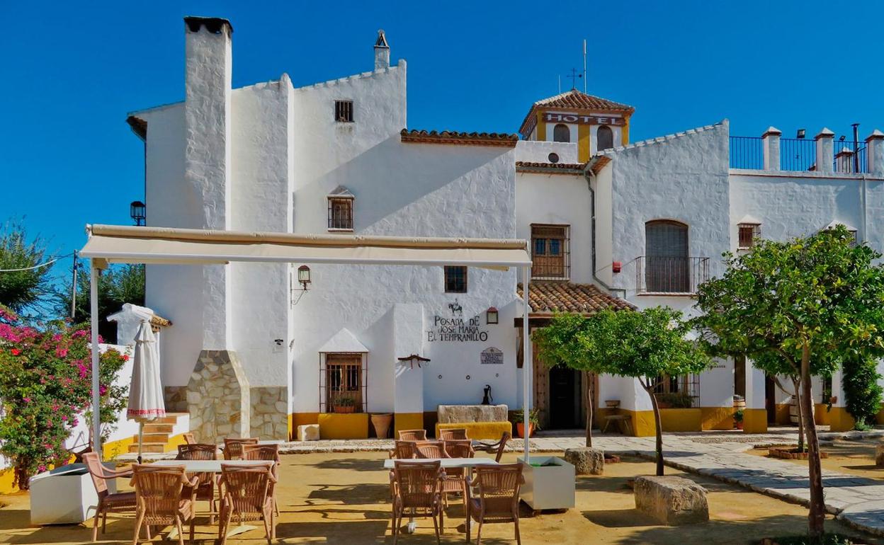 Vista de uno de los alojamientos del interior de la provincia de Málaga. 