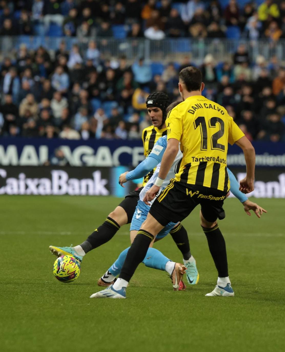 Derrota del Málaga en casa ante el Oviedo. 