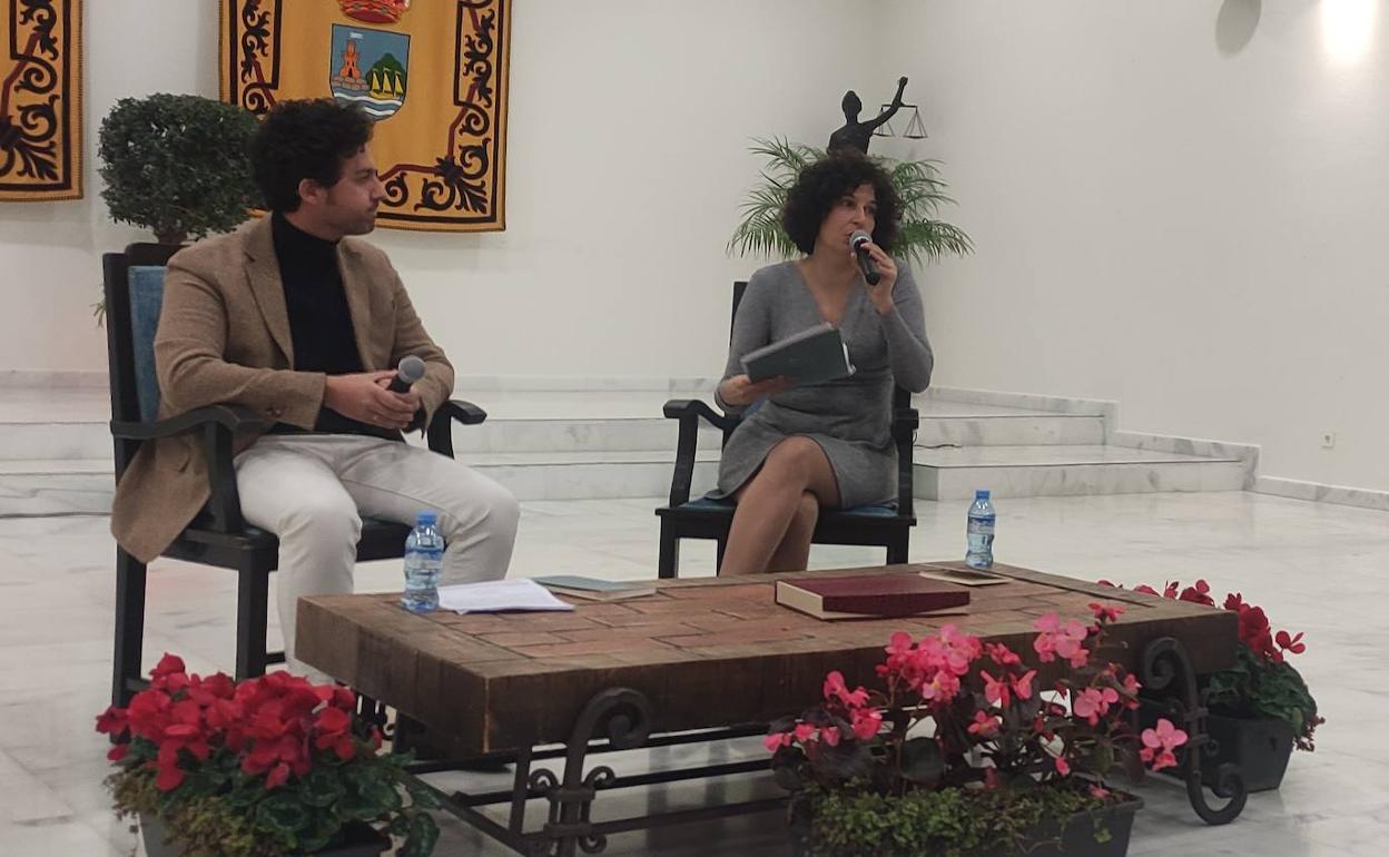 Olalla Castro, poeta: «Me niego a aceptar el mundo que han construido los poderosos»