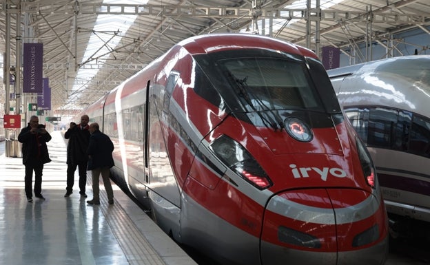 El tren de Iryo, justo a su llegada a la estación María Zambrano de Málaga. 