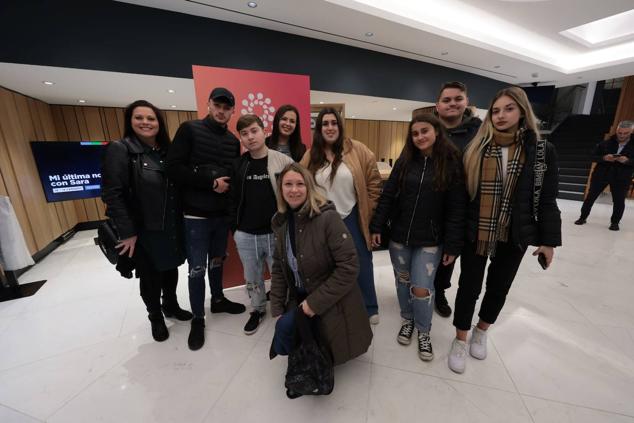 Asistentes al acto: Nuria De la Torre, Antonio Alejo, Carlos Durán, Milagros Elisa, Eva Delgado, Sara Rodríguez, Elena Páez 