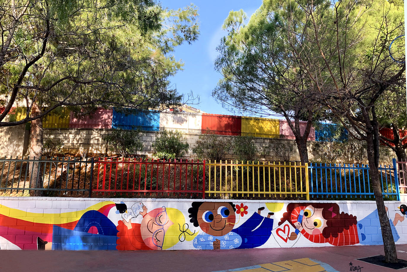 Mural del CEIP Gandhi