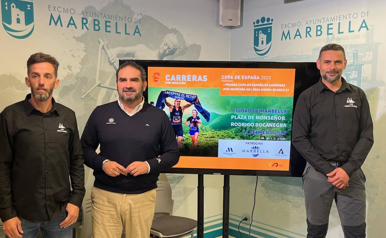 El concejal de Deportes, Manuel Cardeña, el director de la iniciativa, Fran Viegas, y el responsable técnico, José Ramón Pacheco. 