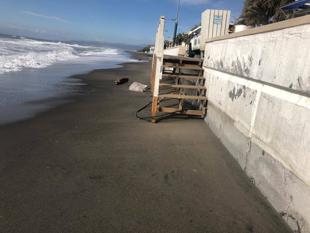 Temporal en las playas de la Axarquía (playas de Caleta de Vélez, Torre del Mar, El Morche y Ferrara en Torrox)