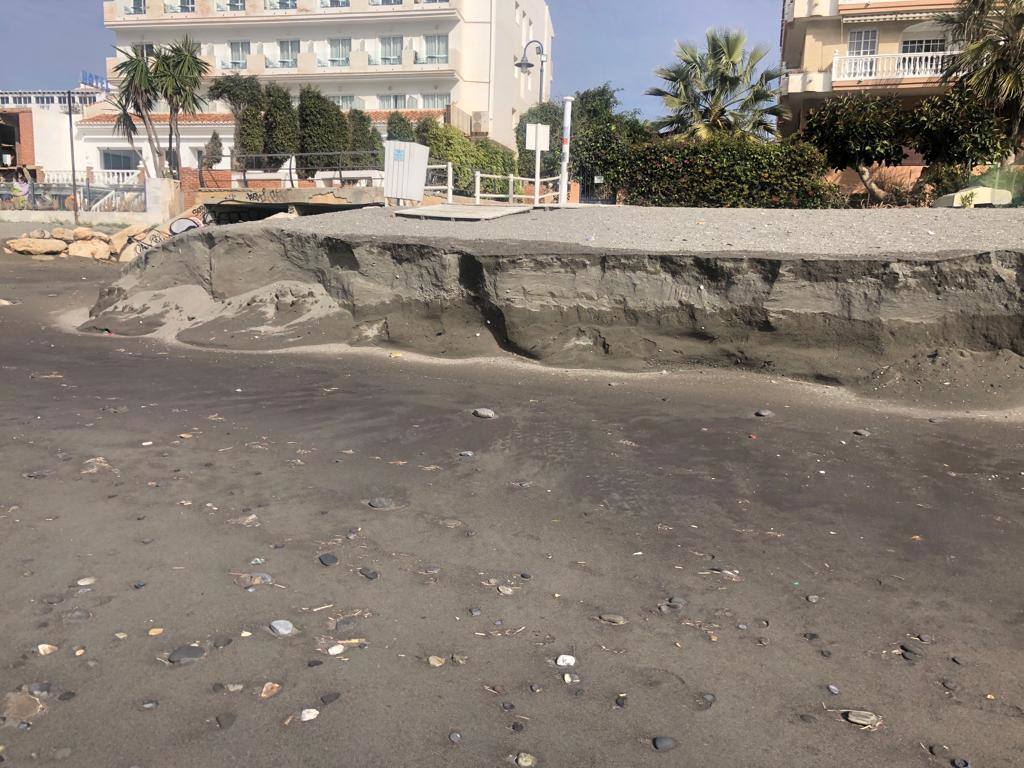 Temporal en las playas de la Axarquía (playas de Caleta de Vélez, Torre del Mar, El Morche y Ferrara en Torrox)