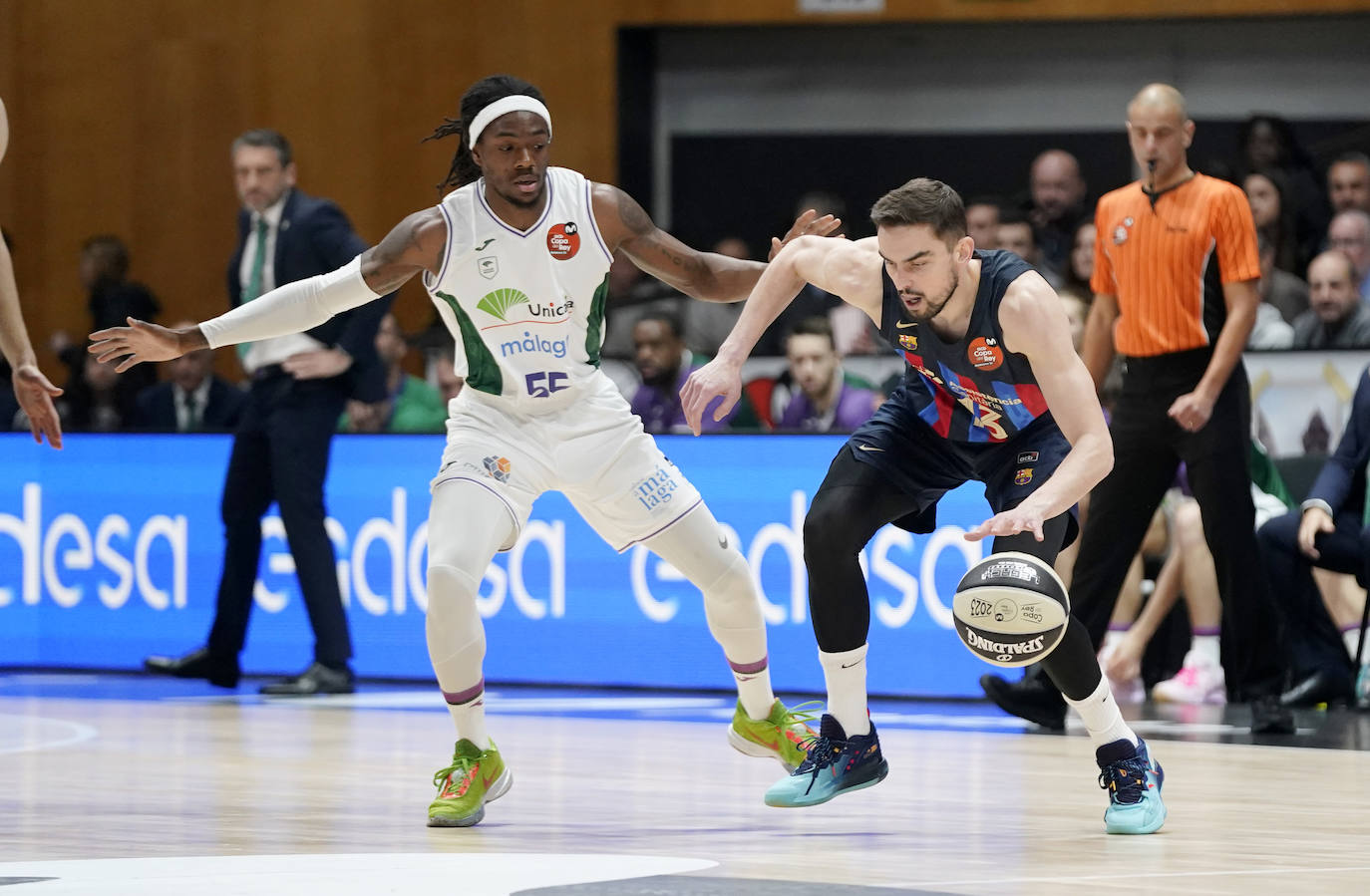 Las mejores fotografías del Barcelona-Unicaja de la Copa del Rey de Baloncesto 2023. 