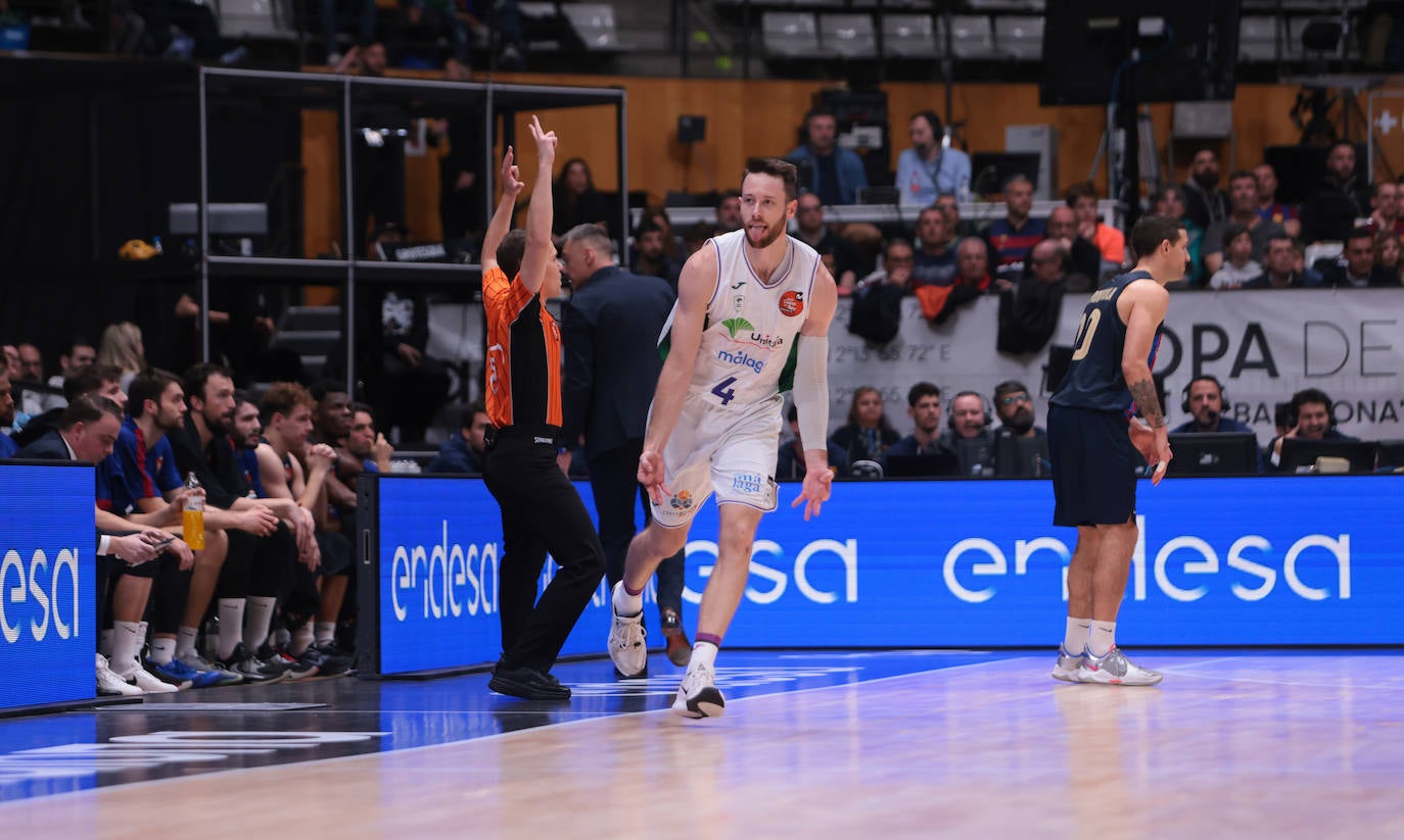 Las mejores fotografías del Barcelona-Unicaja de la Copa del Rey de Baloncesto 2023. 