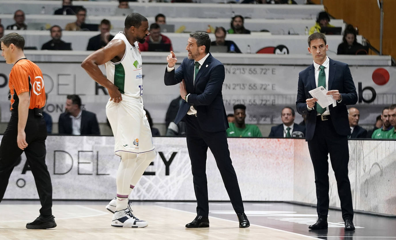 Las mejores fotografías del Barcelona-Unicaja de la Copa del Rey de Baloncesto 2023. 