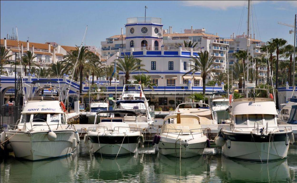 Vista del Puerto Deportivo de Estepona. 