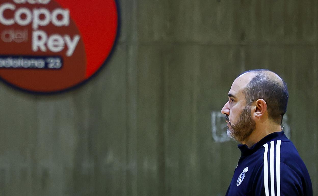 El entrenador del Real Madrid, Chus Mateo. 