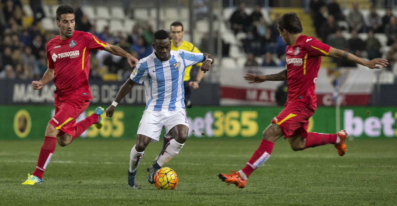 El recordado extremo ghanés jugó de blanquiazul durante la segunda parte de la temporada 15-16 y consiguió marcar dos tantos. Uno en su debut y otro en su despedida.