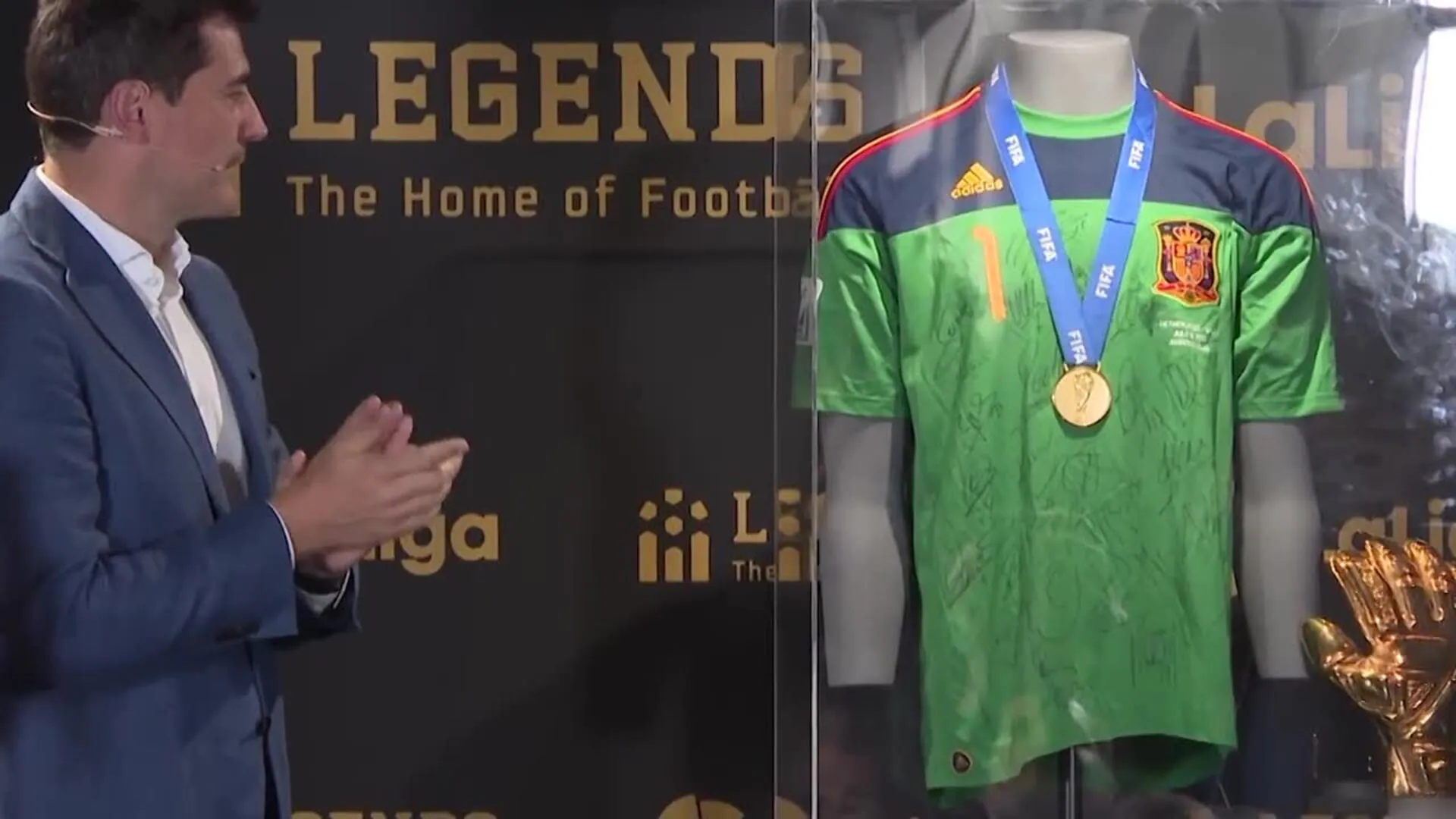 Iker Casillas cumple 42 años tras donar recientemente su camiseta del Mundial de 2010