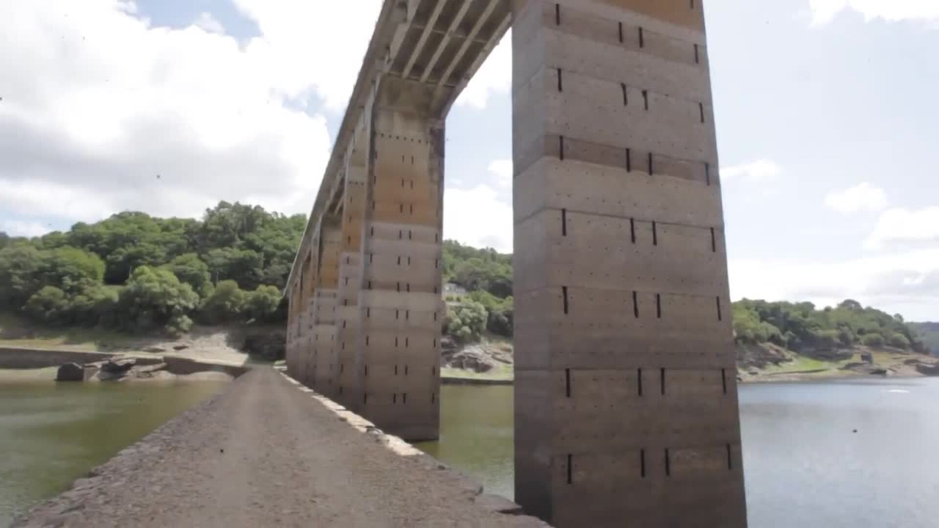 Así están los niveles del agua en el embalse de Belesar (Lugo)