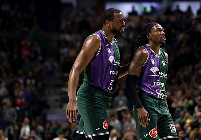 Will Thomas y Kendrick Perry.