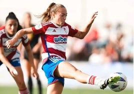 Ornella Vignola, en un partido con el Granada, su actual equipo.