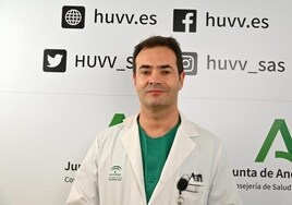 Óscar Cazorla es el jefe de servicio de Otorrinolaringología del Hospital Clínico