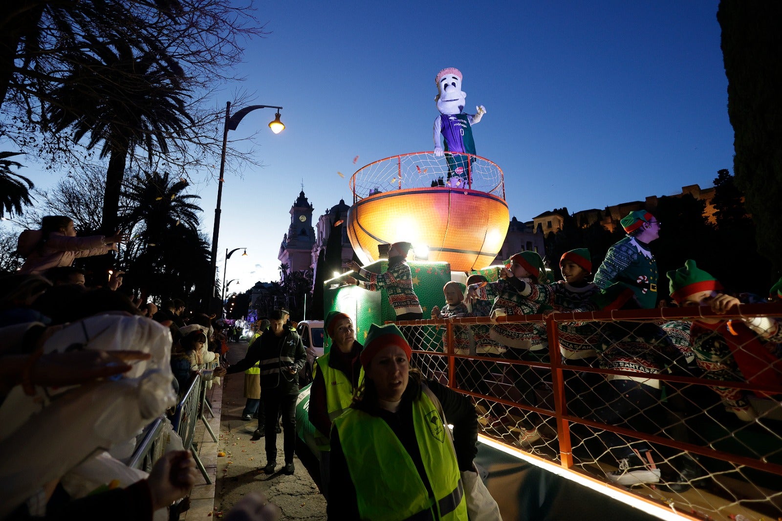 La Cabalgata de los Reyes Magos en Málaga 2024, en fotos