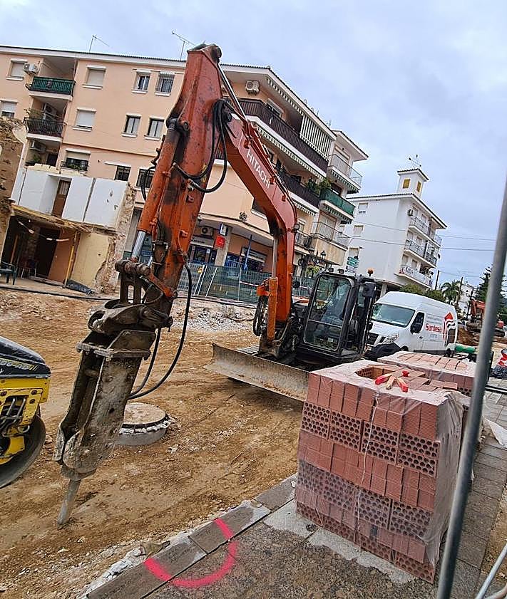 Imagen secundaria 2 - Indignación y resignación por las obras en el corazón comercial de Alhaurín de la Torre