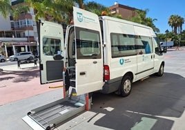 Vehículo de transportes social adaptado.