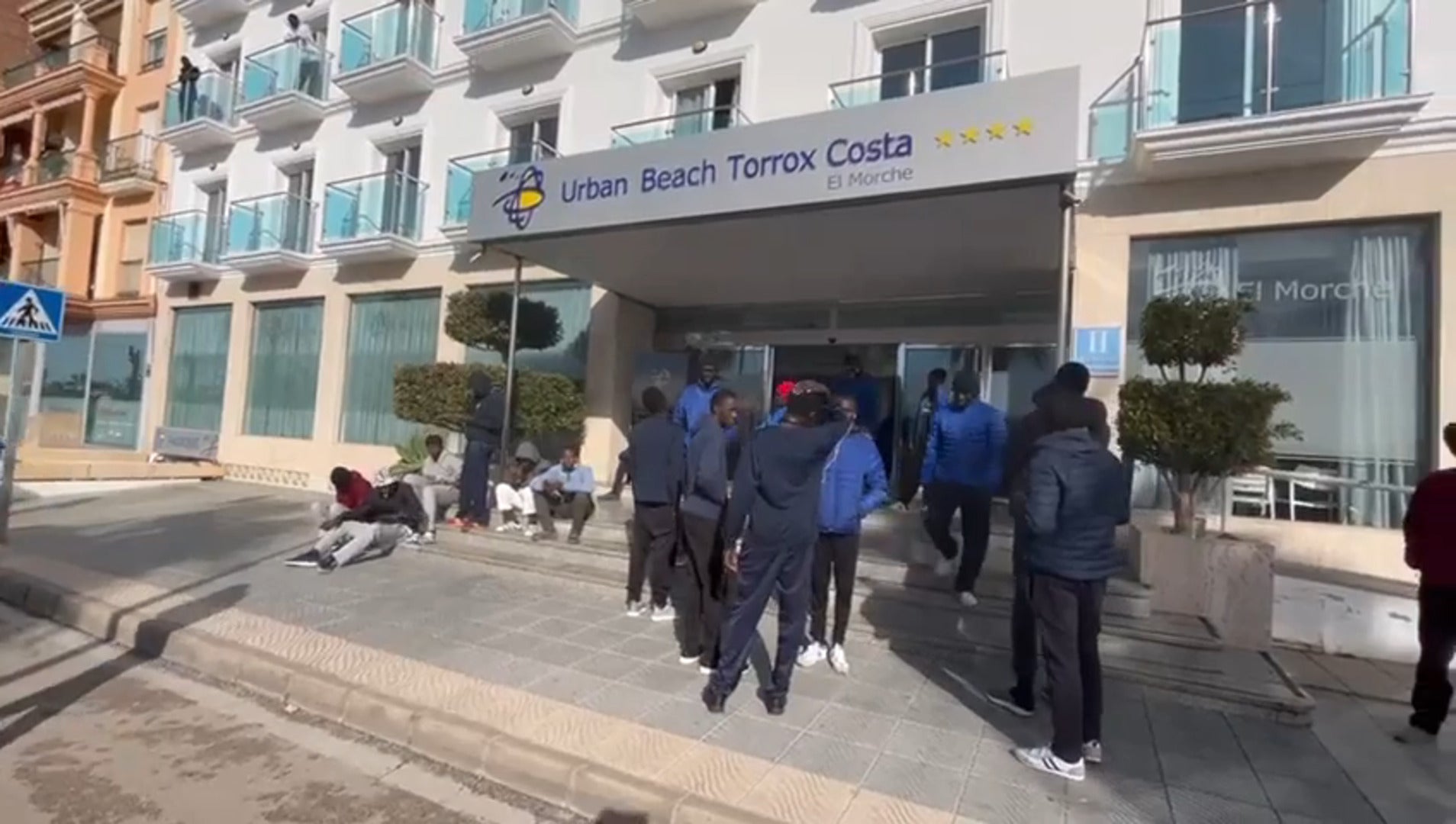 260 malienses, alojados en el hotel Urban Beach de El Morche