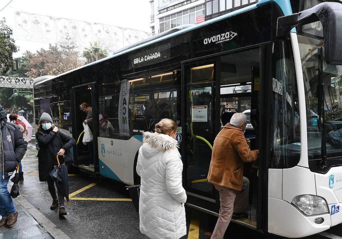 El transporte urbano por autobús aumenta un 17,6% en noviembre en Andalucía