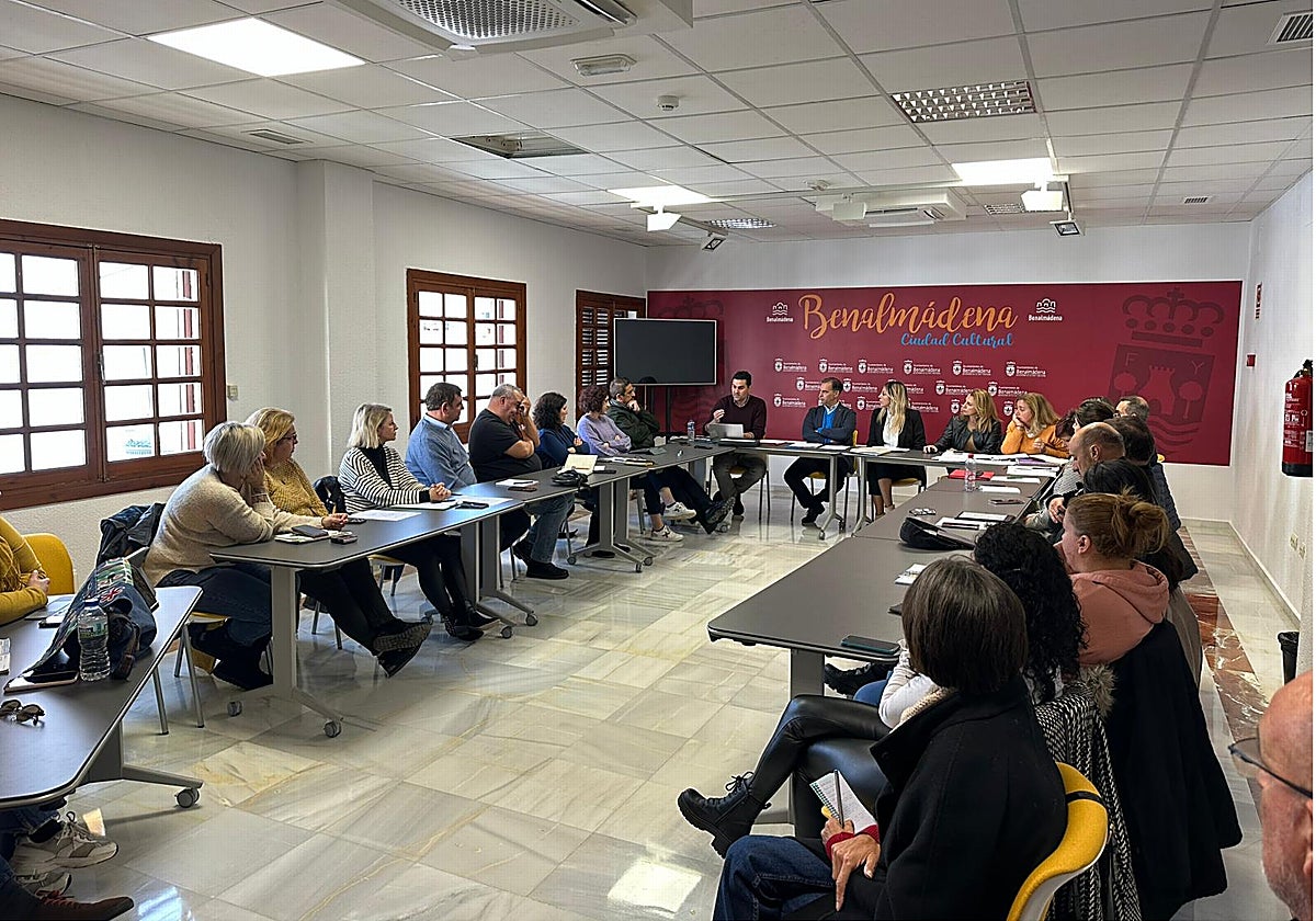 Reunión del Consejo Escolar en Benalmádena.