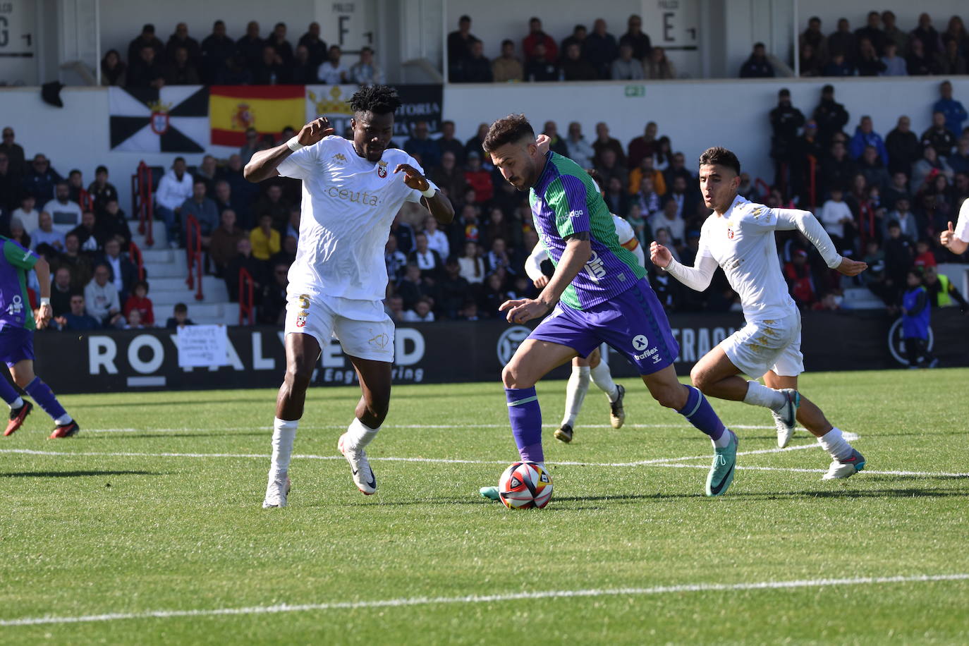 La dura derrota del Málaga en Ceuta, en imágenes