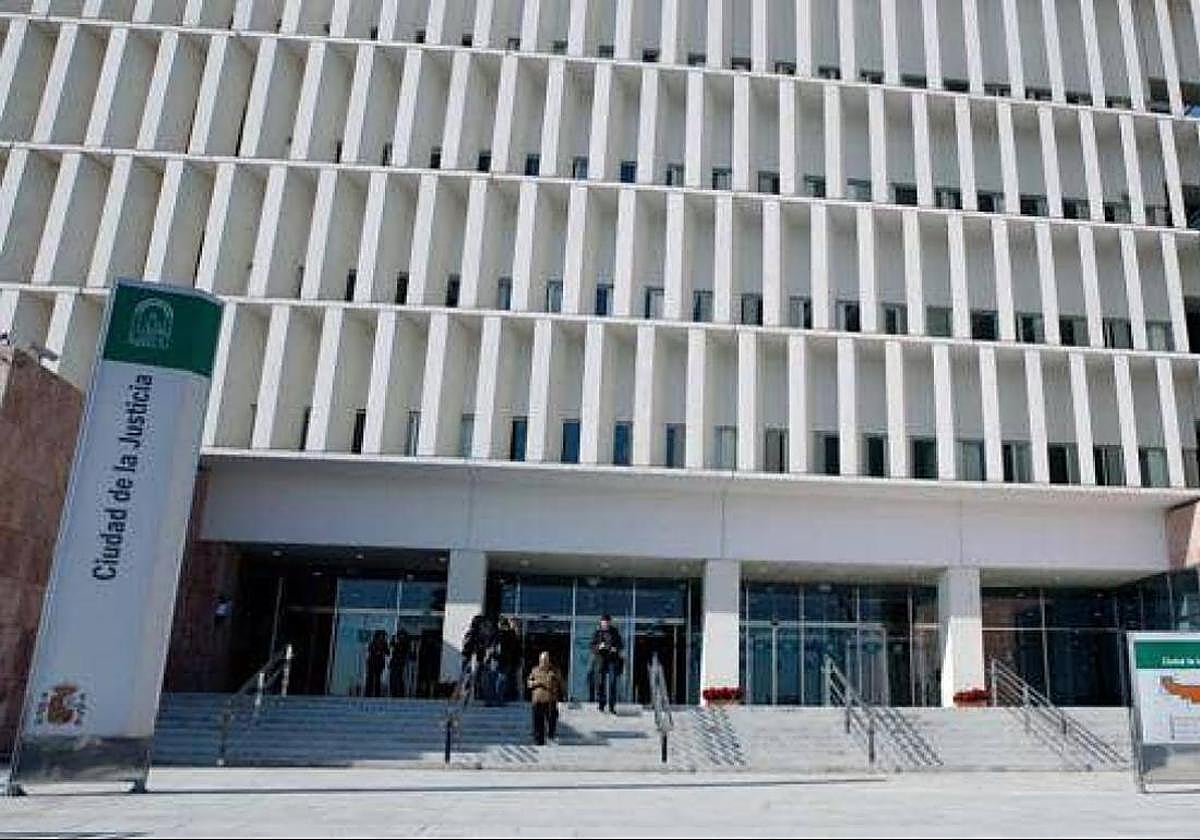 Condenan a dos años de prisión a cuatro hombres por secuestrar a otro al creer que se había quedado con droga