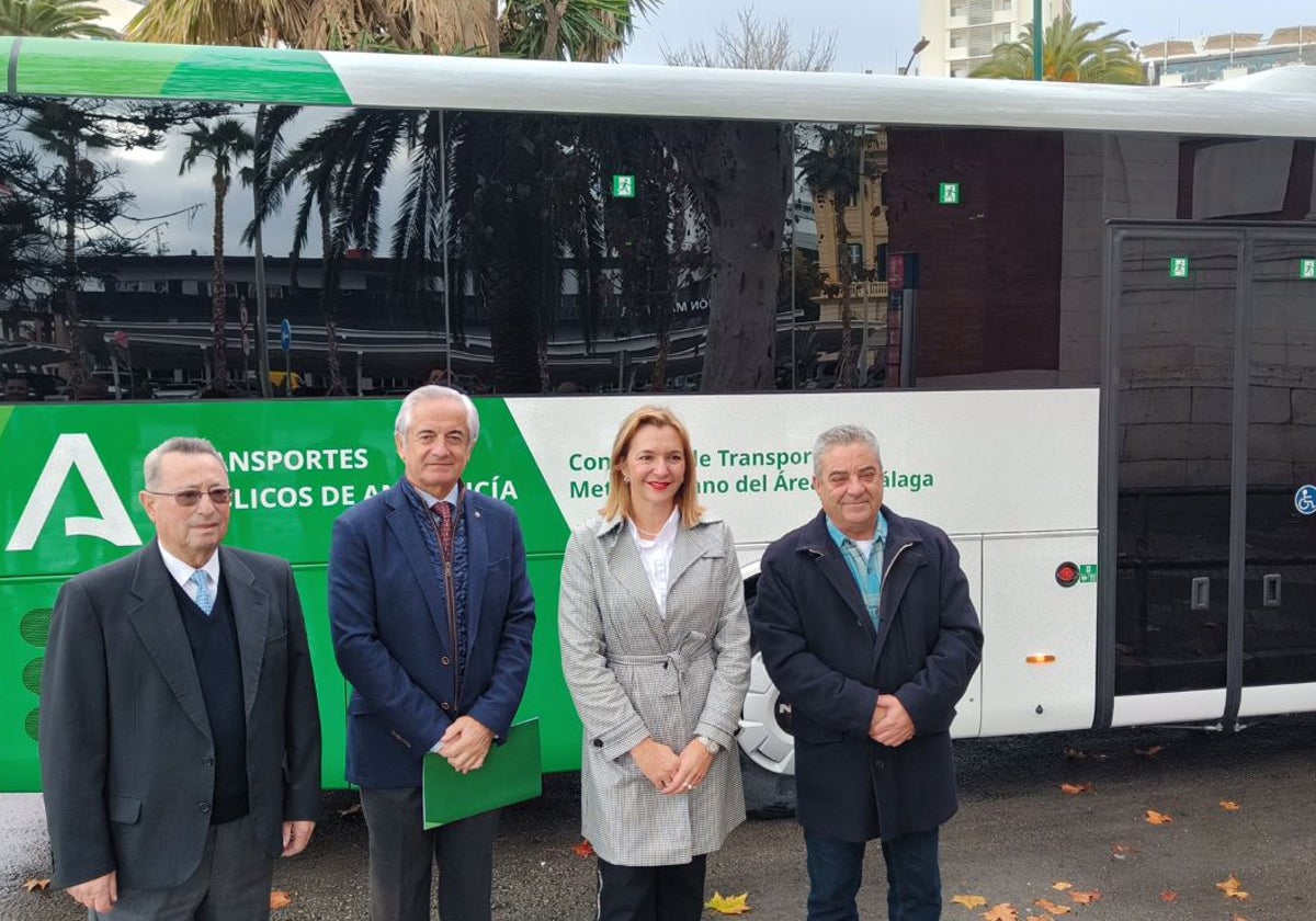Presentación de los nuevos vehículos y servicios.