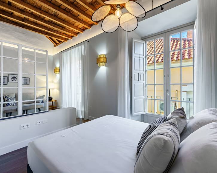 La rehabilitación de un destartalado edificio en el Centro de Málaga revela su floreciente pasado barroco