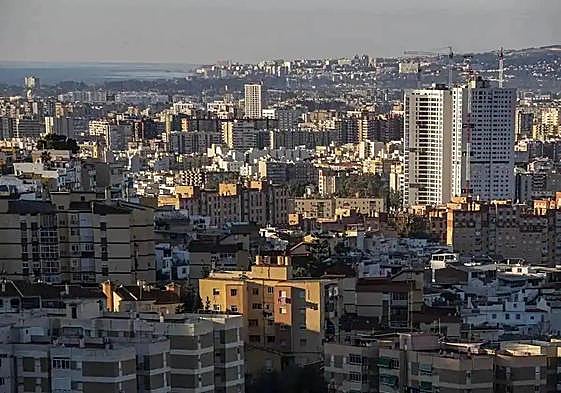 Las compraventas de casas bajan en 2023, pero siguen por encima de los niveles prepandemia