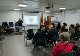 Imagen de una de las sesiones de formación en seguridad vial impartidas en el centro sanitario.