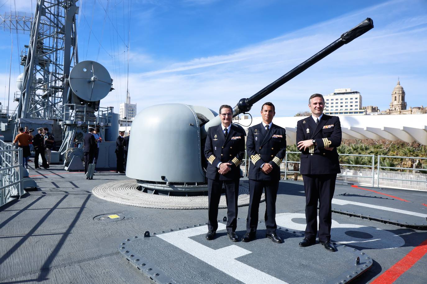 Así son los buques de la Armada España que visitan Málaga