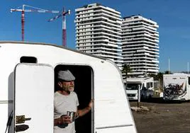 Con la casa a cuestas: ¿Quién vive en una autocaravana en Málaga?