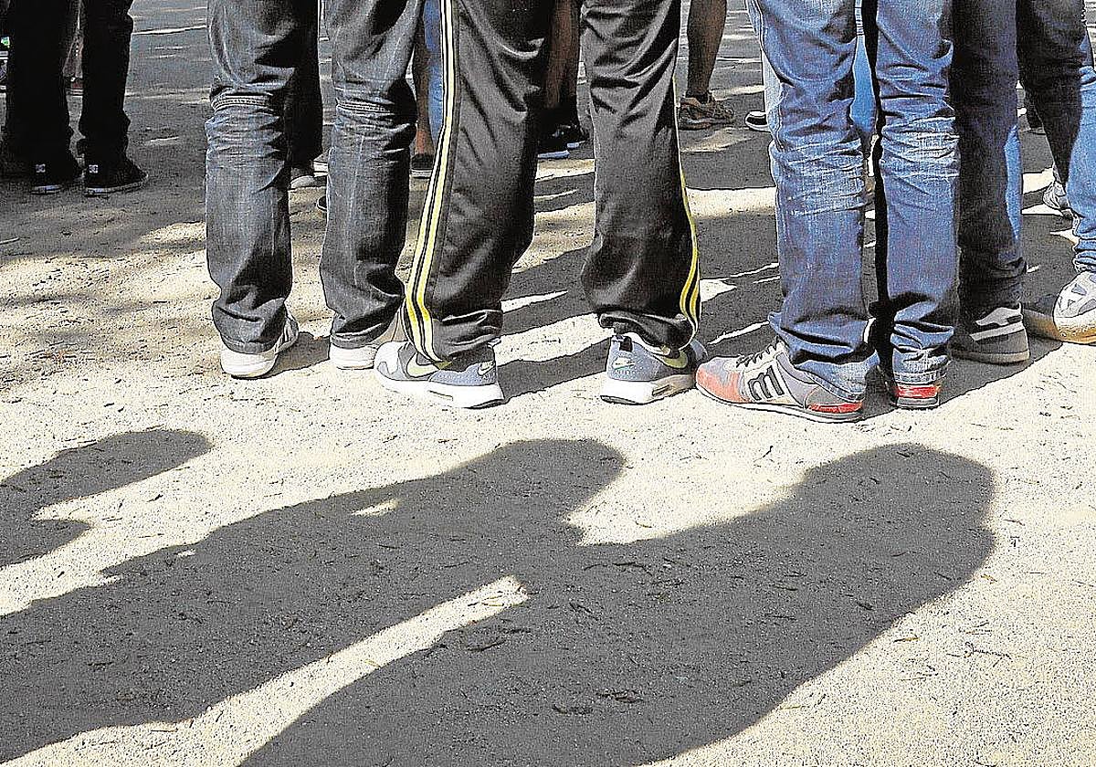 Imagen de archivo de alumnos de un instituto