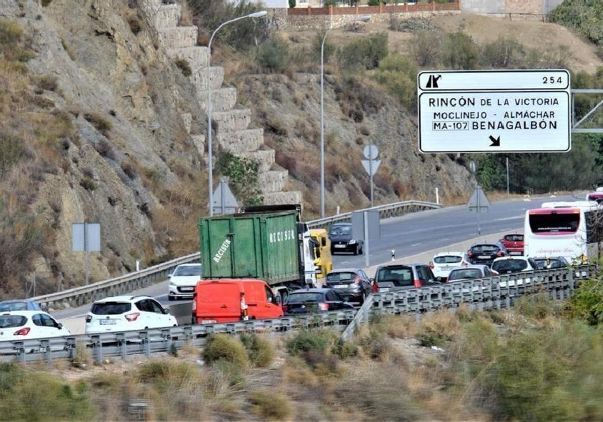 Imagen de archivo de la A-7 a su paso por Benagalbón.