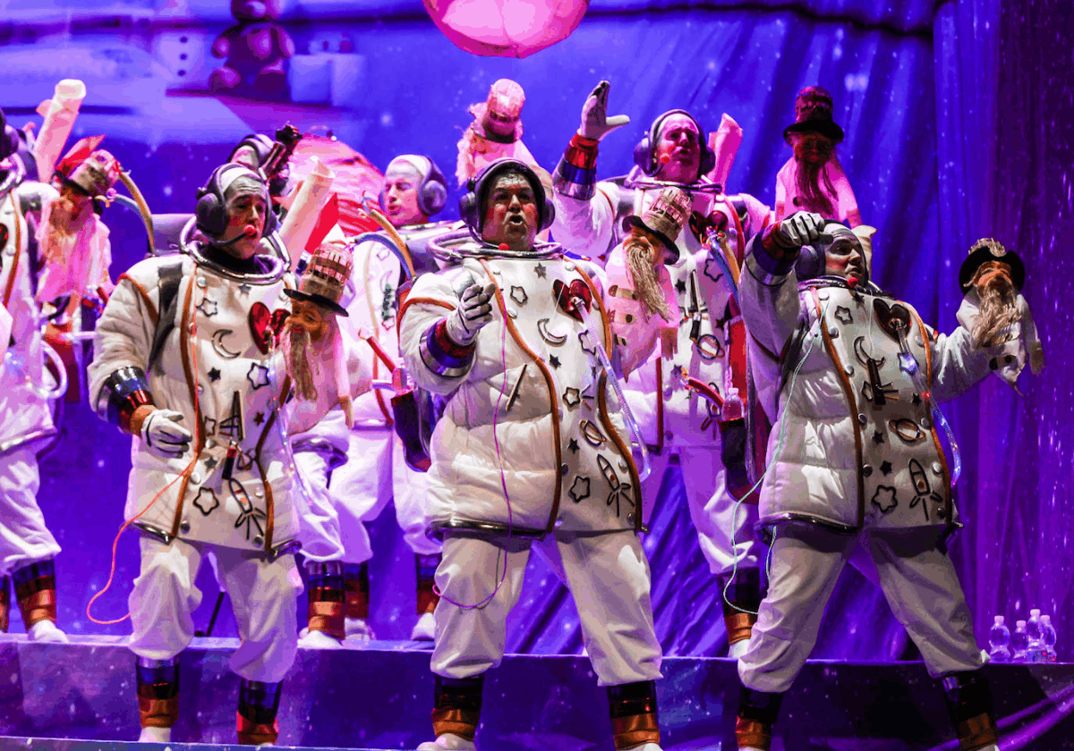 Astronautas y capitanes del Melillero destacan en la primera batalla de coplas del carnaval