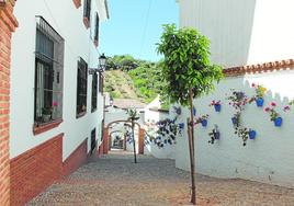 El pasaje de los Arcos es una de las calles que más sorprende a quienes hoy visitan este pueblo