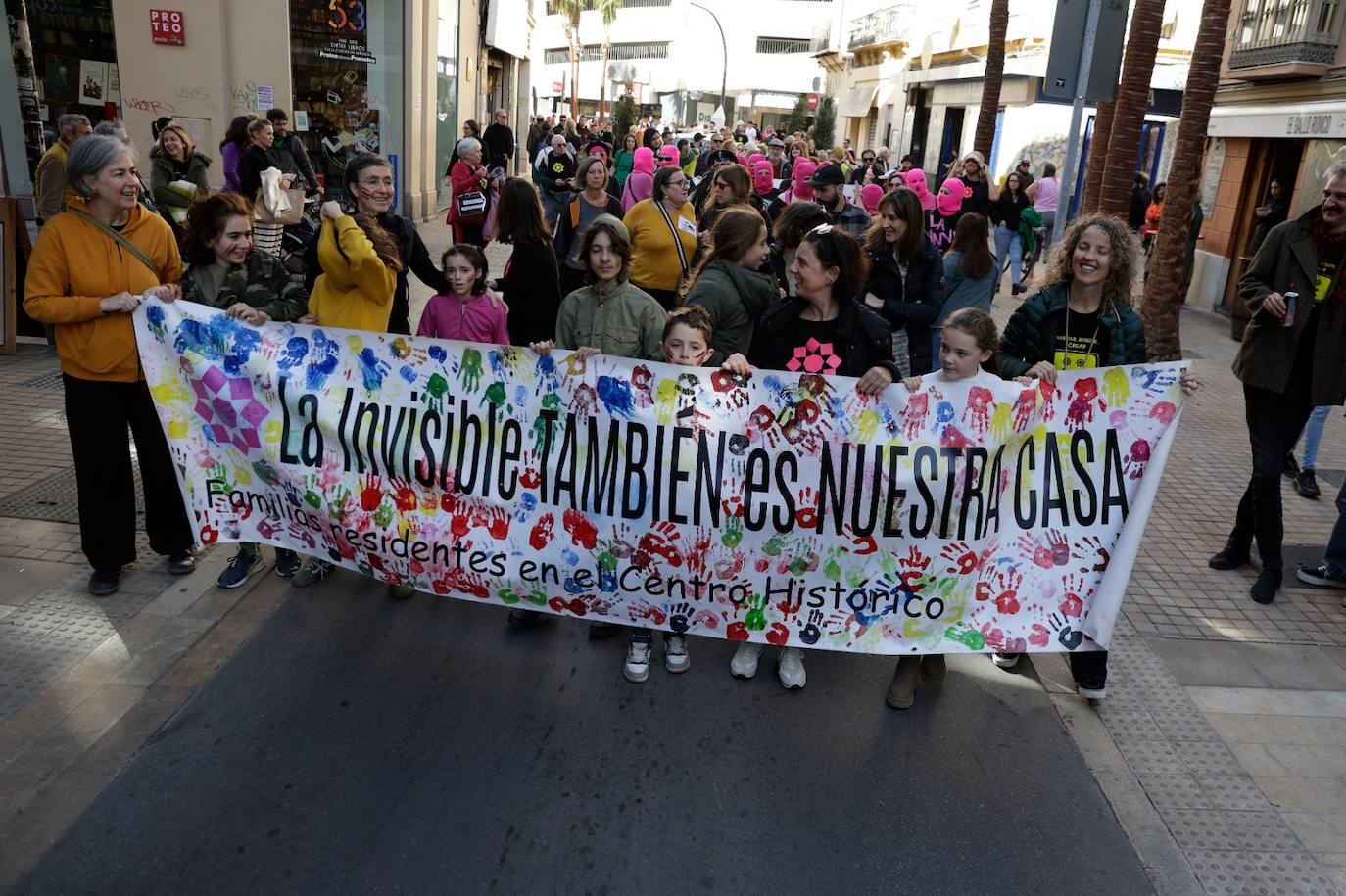 Así fue la manifestación en Málaga en defensa de La Invisible