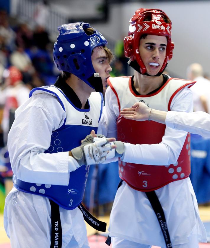 Imagen secundaria 2 - La subcampeona olímpica de Taekwondo Adriana Cerezo da un recital en Málaga