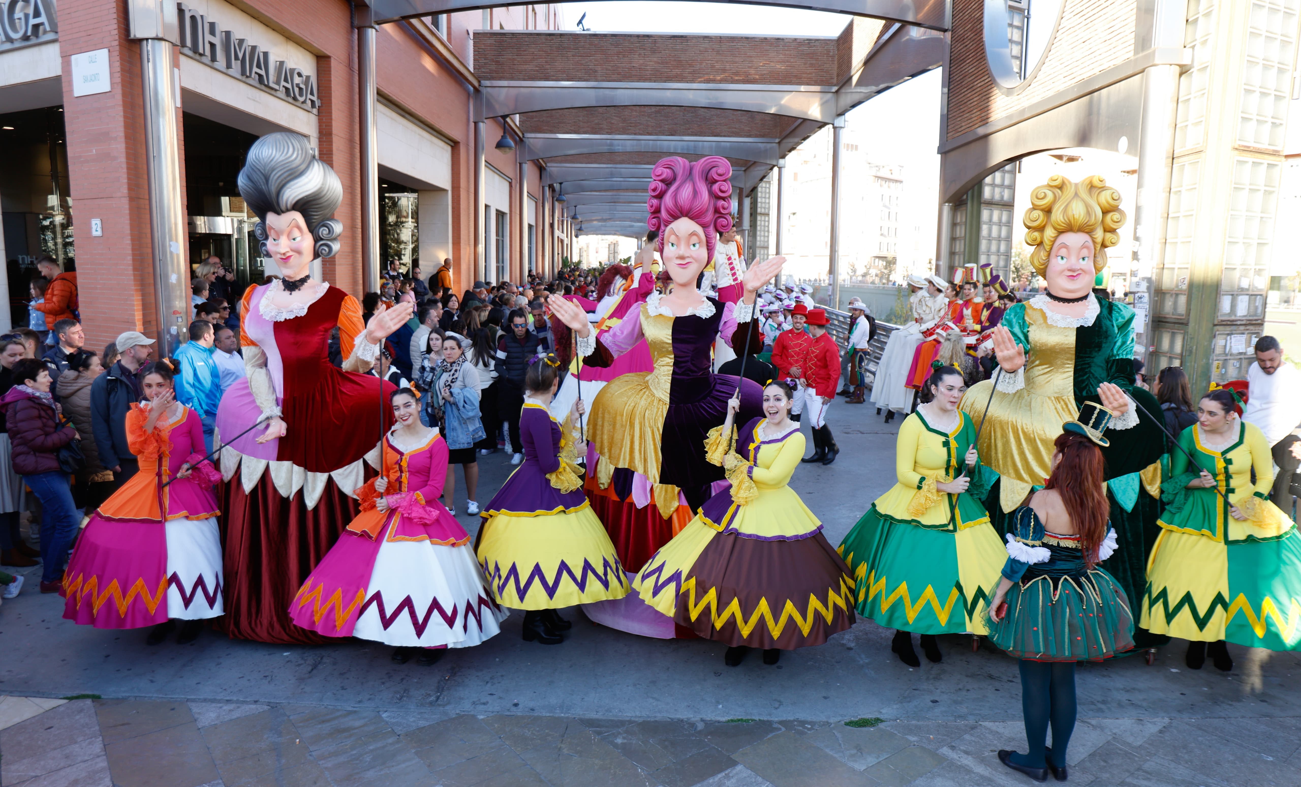 Las mejores imágenes del desfile del Carnaval de Málaga 2024