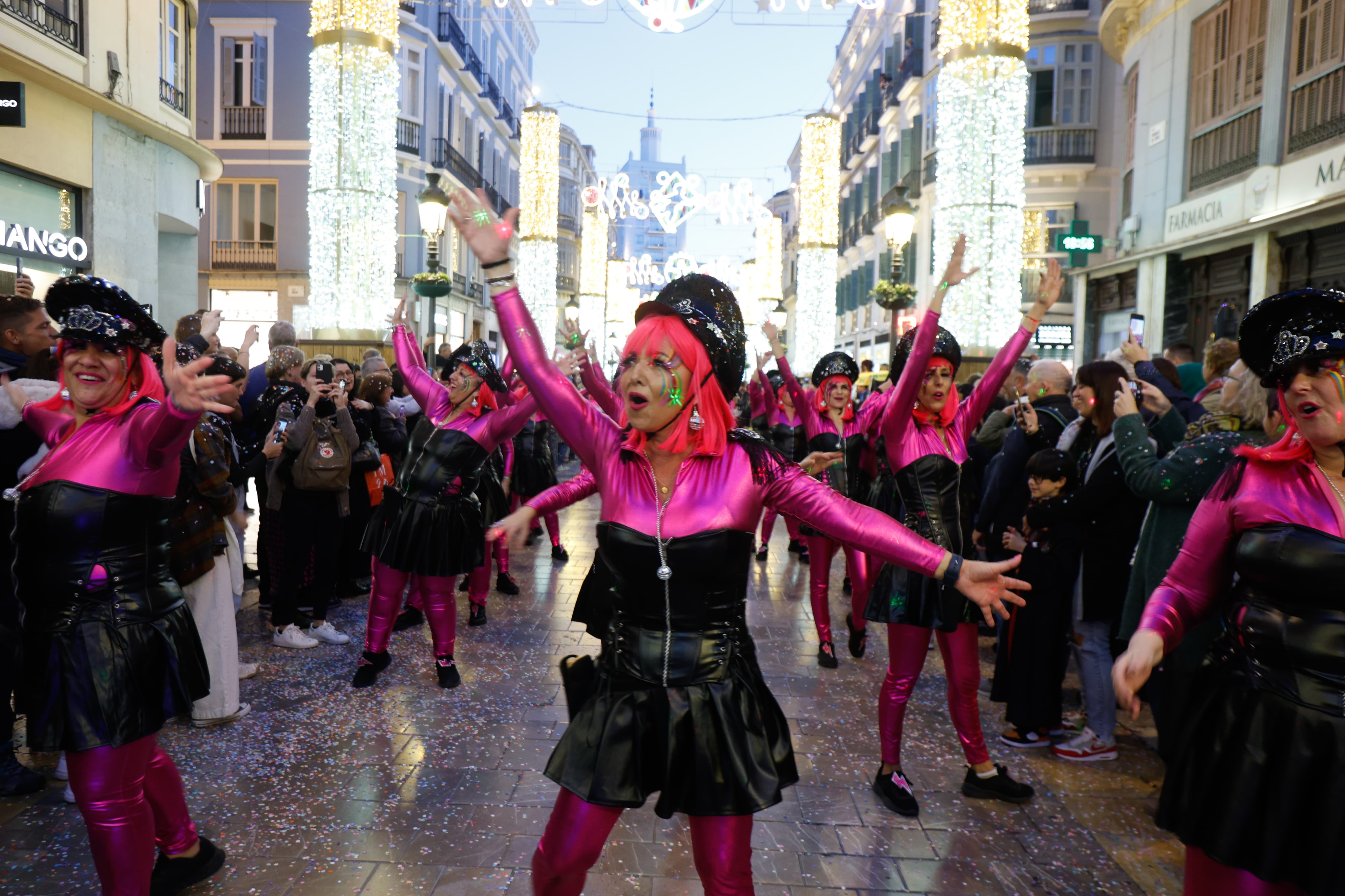 Las mejores imágenes del desfile del Carnaval de Málaga 2024