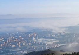 Intensa niebla esta mañana en Bilbao.