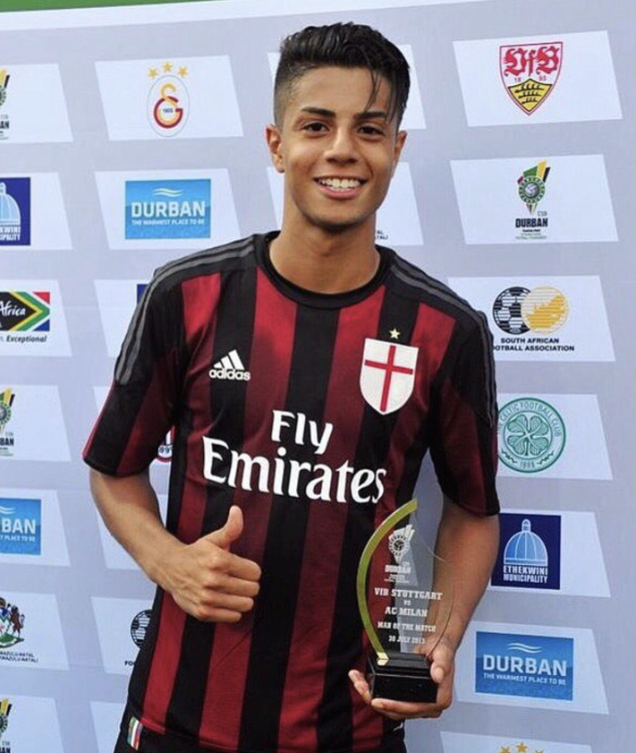 Imagen secundaria 2 - Varias etapas de Hachim Mastour.